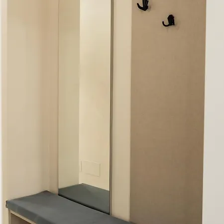 Lejlighed 2br At New Bazaar - Tirana