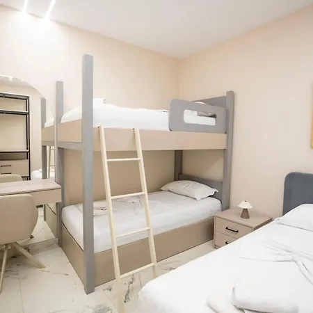 Ts Modern 2Br At New Bazaar - Central Tirana Appartement