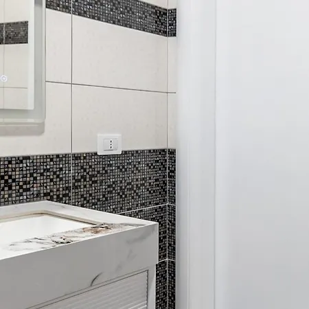 Ts Modern 2Br At New Bazaar - Central Tirana Appartement