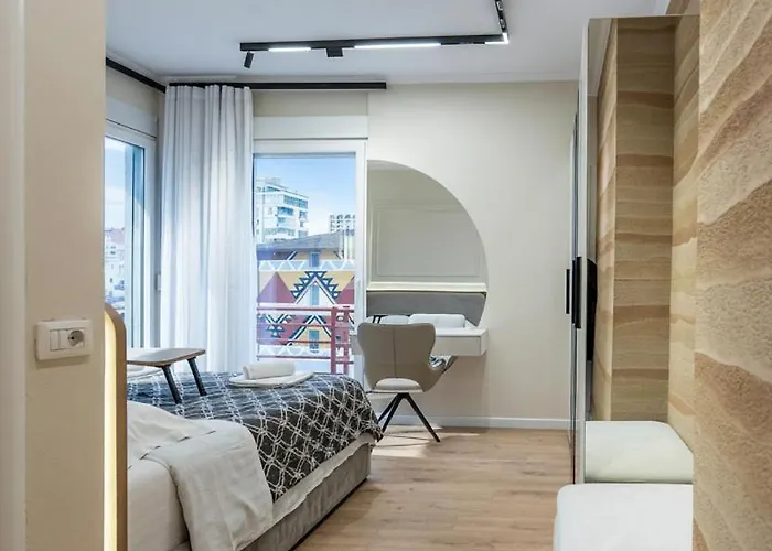 Appartement 2br At New Bazaar - Tirana