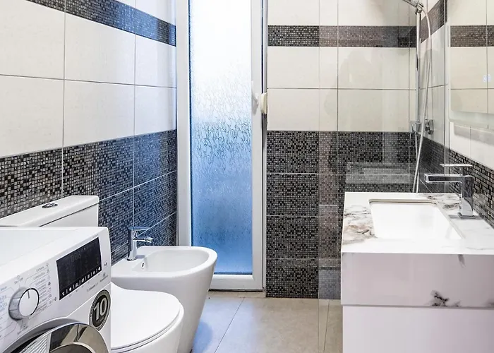 2br At New Bazaar - Appartement