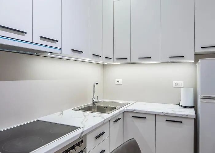 2br At New Bazaar - Apartment